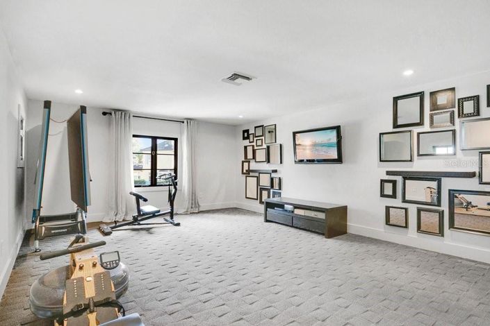 Image No.41-4 Bed Property for sale