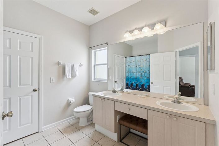 Image No.13-Propriété de 4 chambres à vendre à Kissimmee