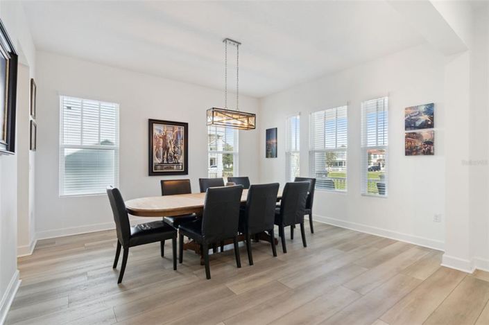 Image No.14-6 Bed Property for sale