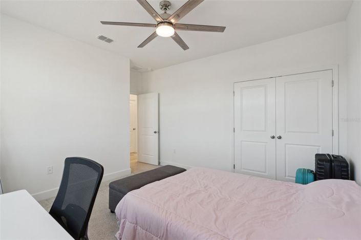 Image No.35-6 Bed Property for sale