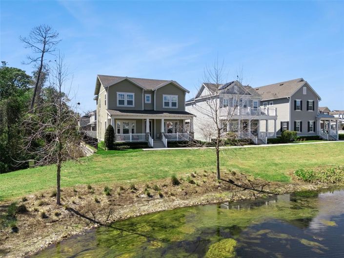 Image No.60-6 Bed Property for sale