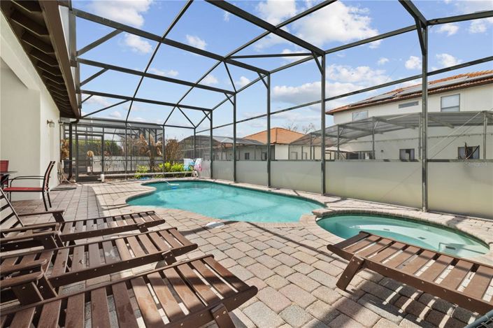 Image No.4-Propriété de 4 chambres à vendre à Clermont