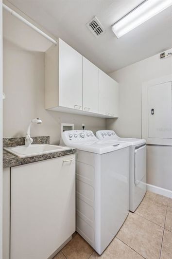 Image No.33-3 Bed Property for sale