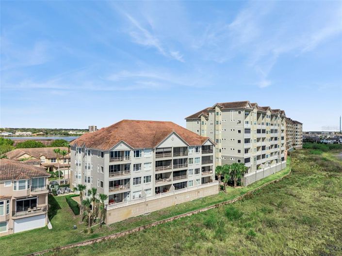 Image No.38-3 Bed Property for sale