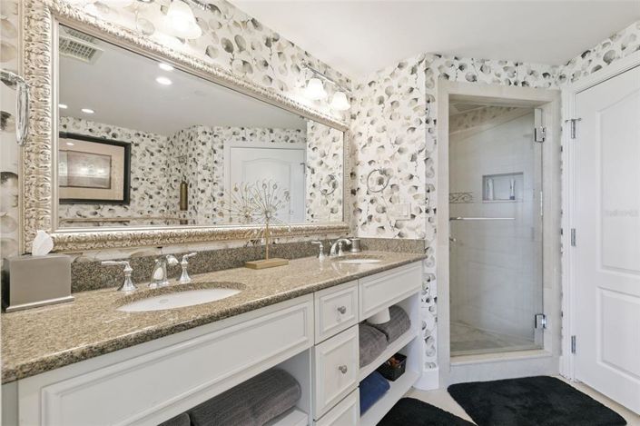 Image No.29-2 Bed Property for sale