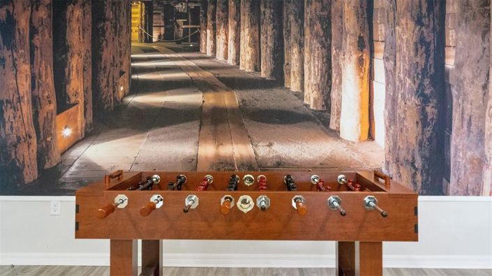 Image No.22-8 Bed Property for sale