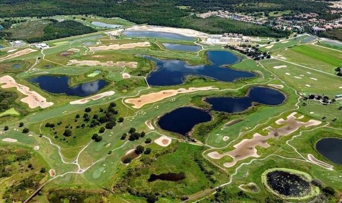 Image No.34-5 Bed Townhouse for sale