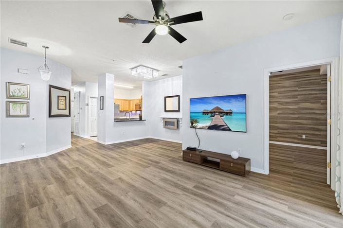 Image No.10-3 Bed Property for sale