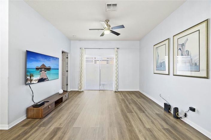 Image No.11-3 Bed Property for sale