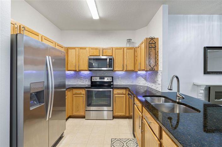 Image No.18-3 Bed Property for sale