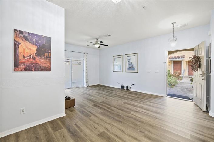 Image No.9-3 Bed Property for sale