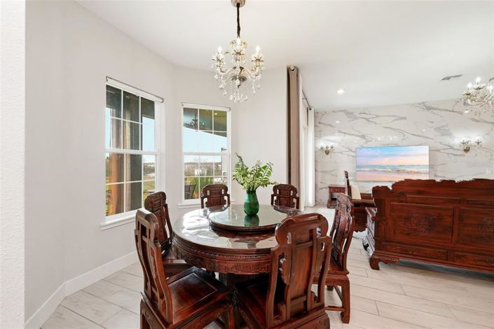 Image No.20-4 Bed Property for sale