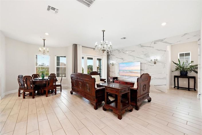 Image No.21-4 Bed Property for sale