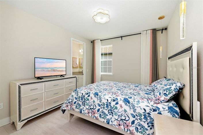 Image No.34-4 Bed Property for sale