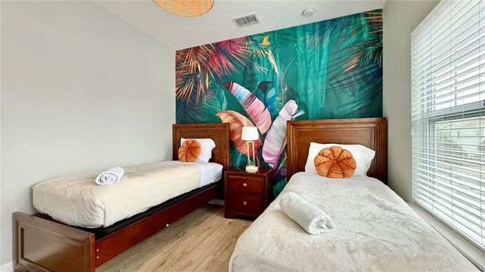 Image No.21-4 Bed Townhouse for sale