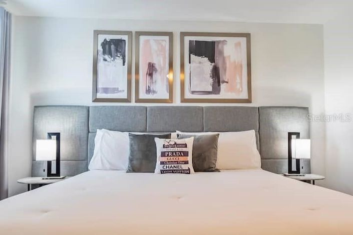 Image No.13-9 Bed Property for sale