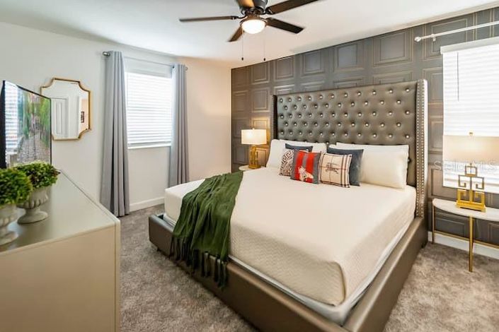 Image No.18-9 Bed Property for sale