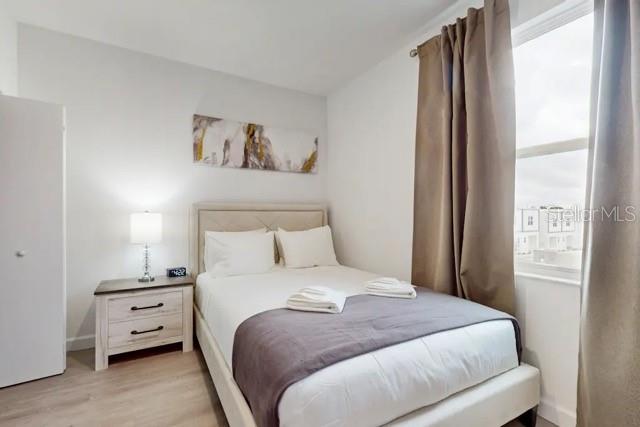 Image No.21-5 Bed Townhouse for sale