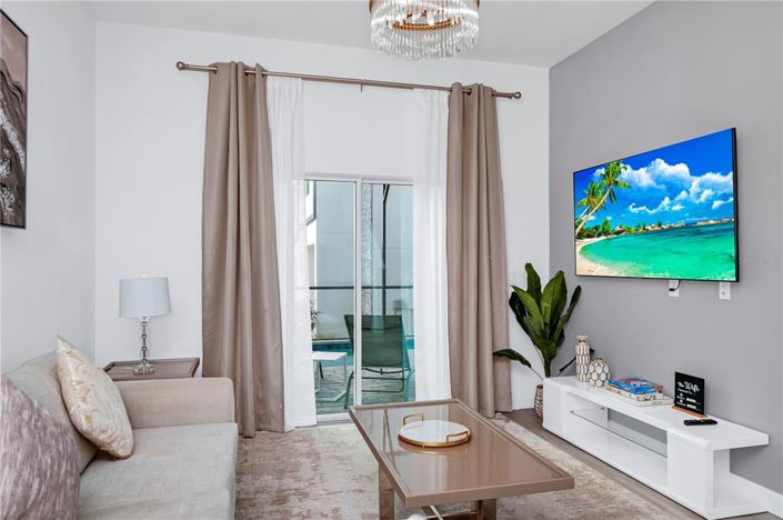 Image No.9-5 Bed Townhouse for sale