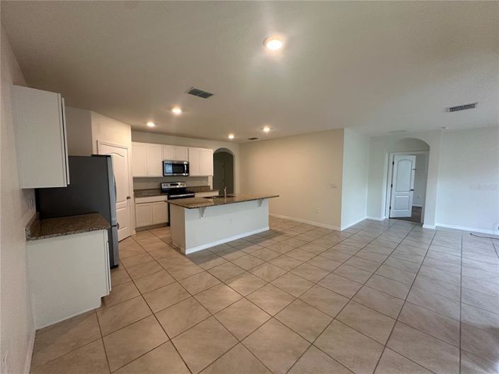 Image No.4-Propriété de 4 chambres à vendre à Davenport