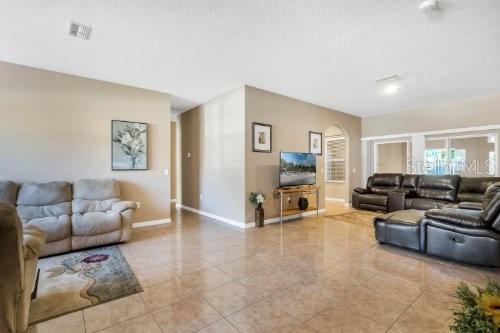 Image No.3-Propriété de 4 chambres à vendre à Kissimmee