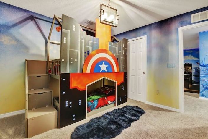 Image No.14-7 Bed Property for sale