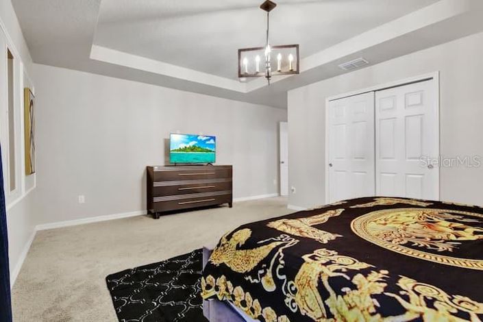 Image No.32-7 Bed Property for sale