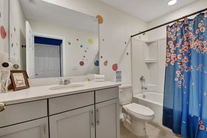 Image No.41-7 Bed Property for sale