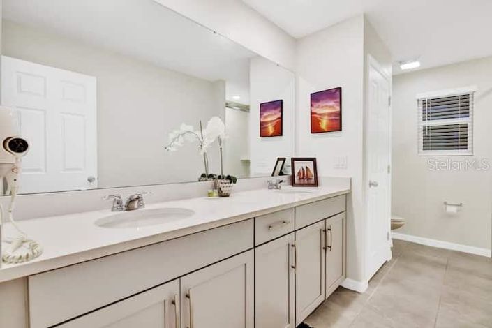 Image No.43-7 Bed Property for sale