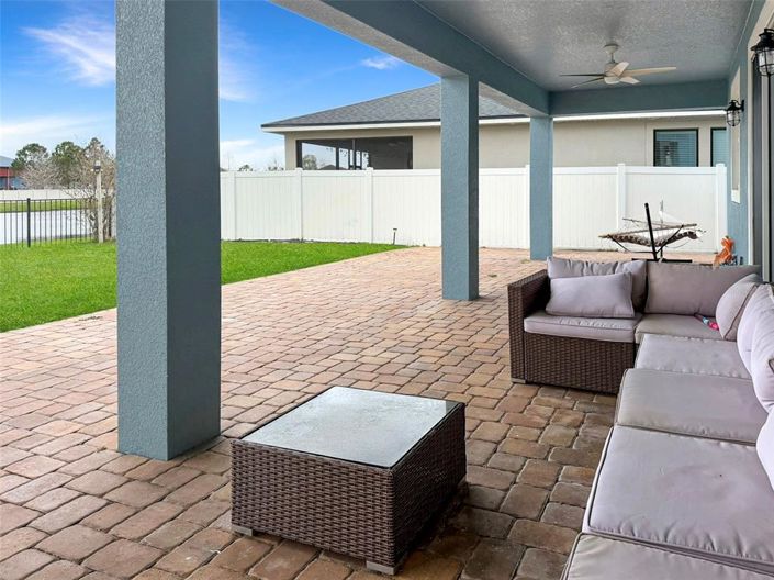 Image No.28-5 Bed Property for sale