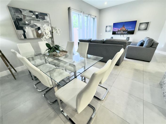 Image No.15-5 Bed Townhouse for sale