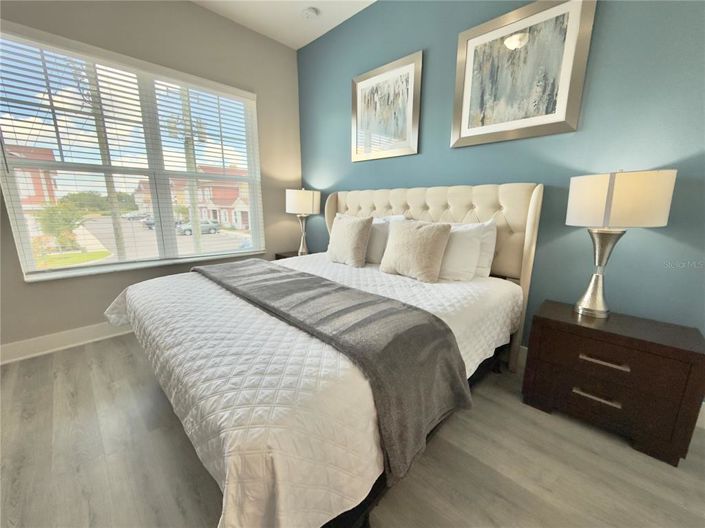 Image No.35-5 Bed Townhouse for sale