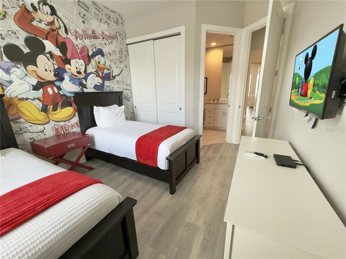 Image No.4-5 Bed Townhouse for sale