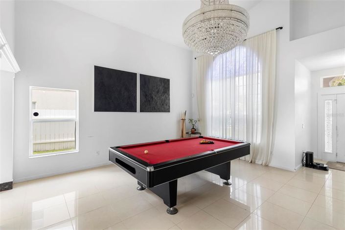 Image No.4-5 Bed Property for sale