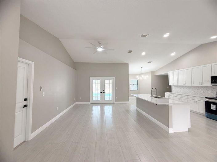 Image No.4-Propriété de 4 chambres à vendre à Kissimmee