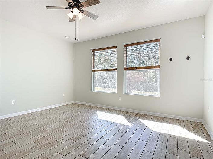 Image No.28-4 Bed Property for sale