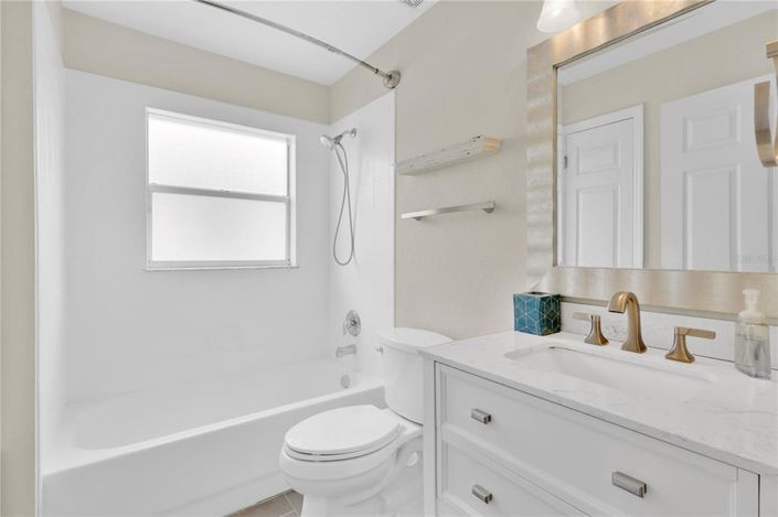 Image No.12-3 Bed Property for sale