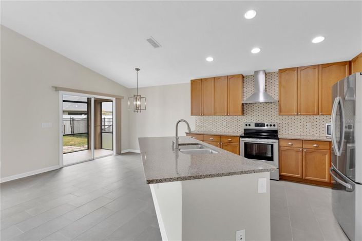 Image No.8-3 Bed Property for sale