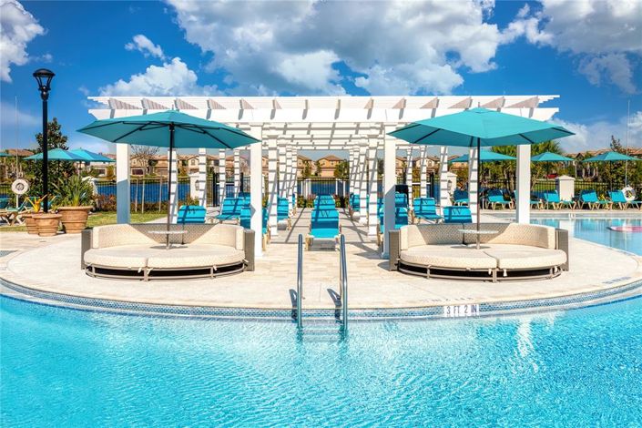 Image No.27-4 Bed Townhouse for sale