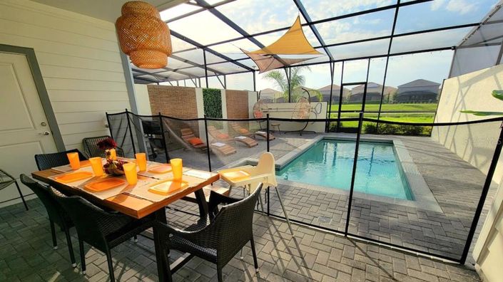 Image No.48-5 Bed Townhouse for sale