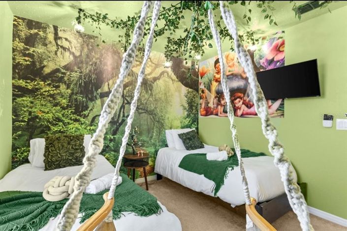 Image No.52-5 Bed Townhouse for sale