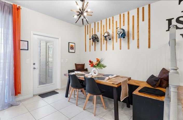 Image No.9-5 Bed Townhouse for sale