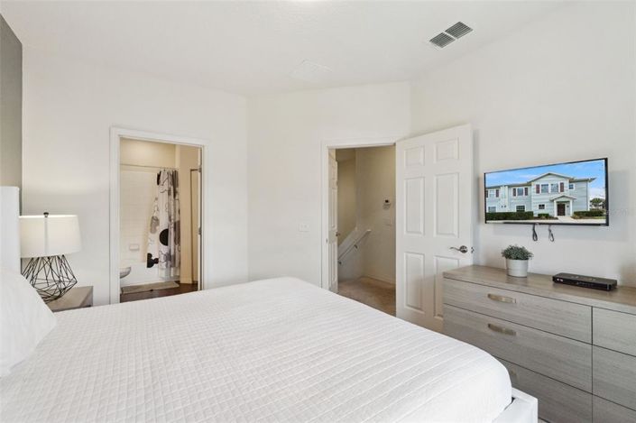 Image No.14-4 Bed Townhouse for sale