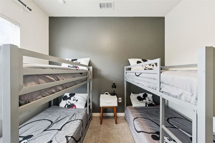 Image No.20-4 Bed Townhouse for sale