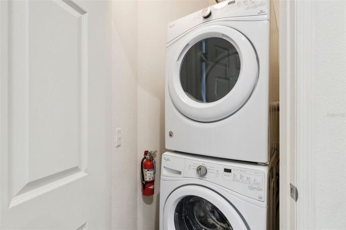 Image No.26-4 Bed Townhouse for sale