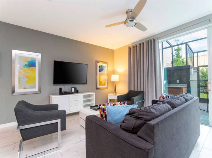 Image No.12-4 Bed Townhouse for sale