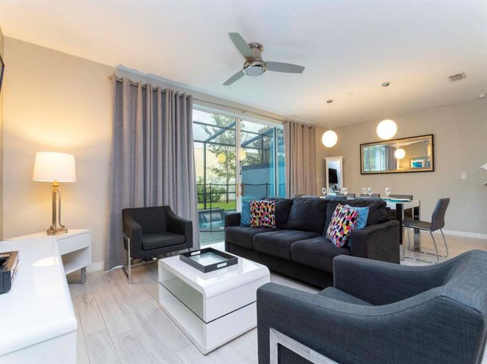 Image No.15-4 Bed Townhouse for sale