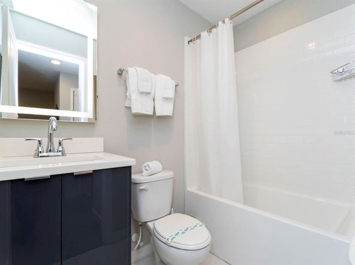 Image No.28-4 Bed Townhouse for sale