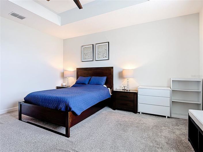 Image No.19-3 Bed Townhouse for sale