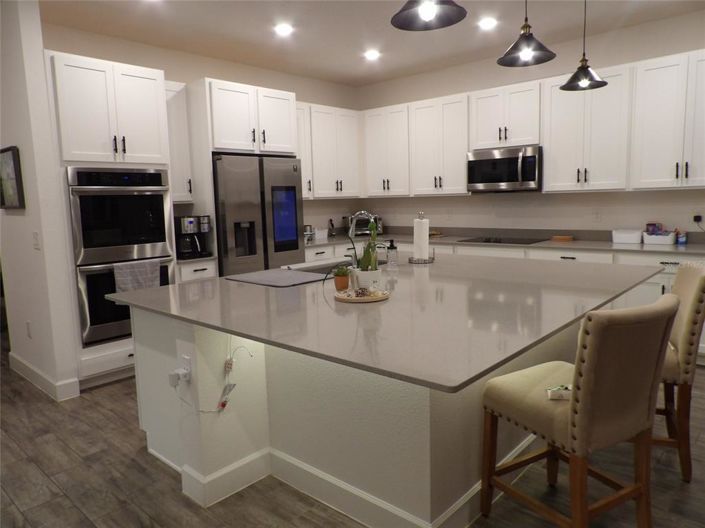 Image No.2-4 Bed Property for sale